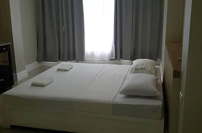Sandscape Hotel Santa Fe (Cebu)